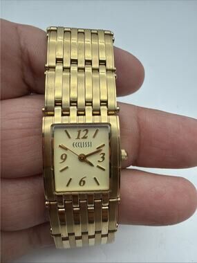 Vintage New ECCLISSI Tank Women’s 20mm Quartz Watch Gold Case Expansion Bracelet